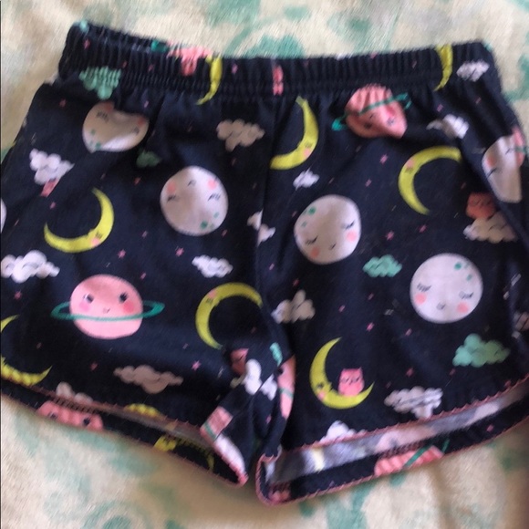 Bundle of three size 3T bottoms - Picture 2 of 7